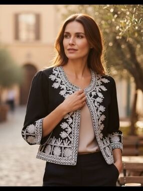 Women's Jacket Chirma Dozi NEVER WORN | NEW WOT